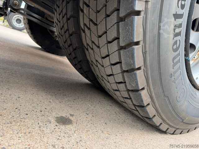 Standard dragbil RENAULT T 520 HIGH * RETARDER * STANDKLIMA * GEPFLEGT *