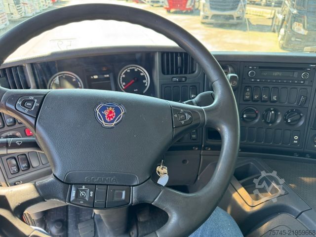 Soğutuculu kamyon SCANIA P 280 Kühlkoffer mit BÄR Ladebordwand / Kiesling