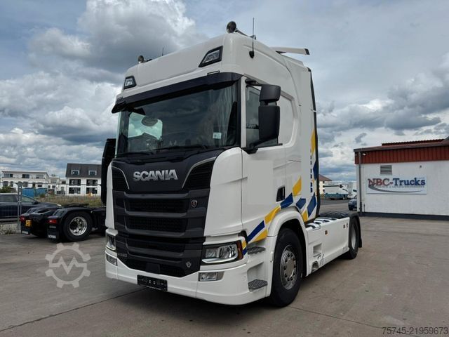 Standard nyergesvontató SCANIA R 590 * RETARDER * STANDKLIMA*SCHECKHEFT* 1 HAND
