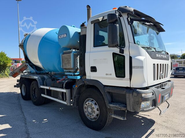 Autodomíchávač betonu Astra HD8