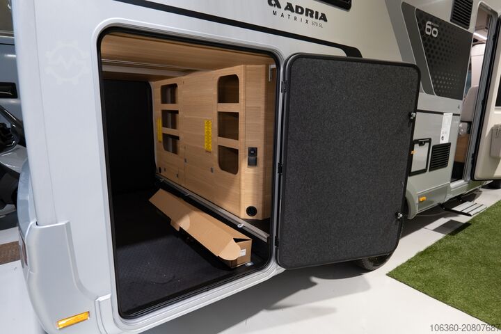 ADRIA MATRIX 670 SL - 60 ÉV FÉLIG INTEGRAL ÚJ ADRIA MATRIX 670 SL - 60Y