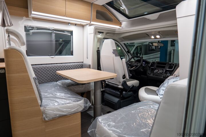 ADRIA MATRIX 670 SL - 60 ÉV FÉLIG INTEGRAL ÚJ ADRIA MATRIX 670 SL - 60Y