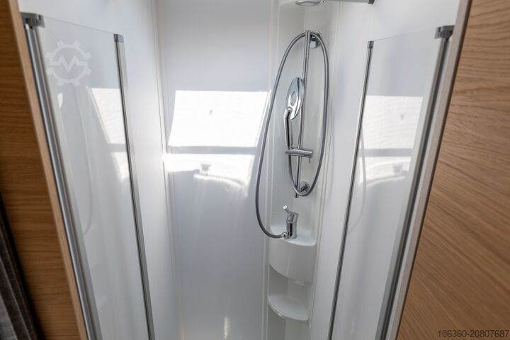 ADRIA MATRIX 670 SL - 60 ÉV FÉLIG INTEGRAL ÚJ ADRIA MATRIX 670 SL - 60Y