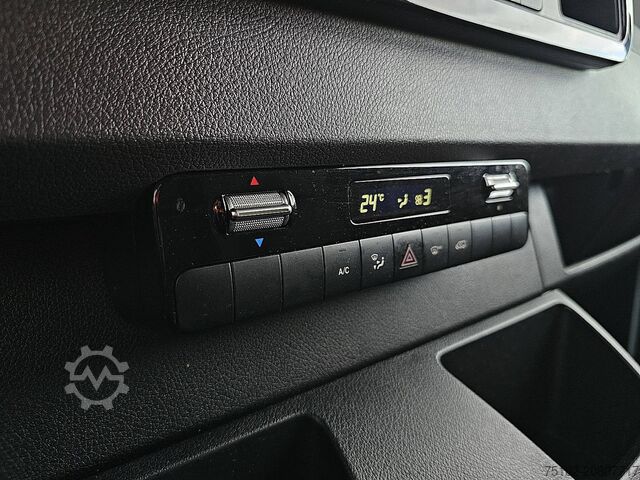Kombi s vysokou střechou MERCEDES-BENZ SPRINTER 317 L2H2 LED Mbux Navi!