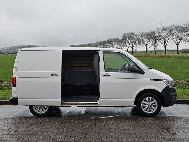 Kombi s vysokou střechou VOLKSWAGEN TRANSPORTER 2.0 TDI L1H1 NAP Euro6 T6.1!