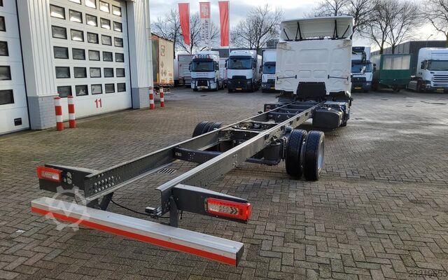 RENAULT D240 P 4x2 TELAIO RIBASSATO 12 T - PASSO 5,60 M - EURO 6 Renault D240 P 4x2 CHASSIS LOW 12 TON - WIELBASIS 5.60 ...