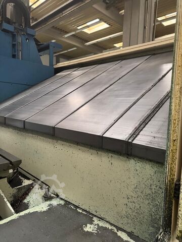 CNC - verticale bewerkingscentrum AXA VSC-3-3000-M