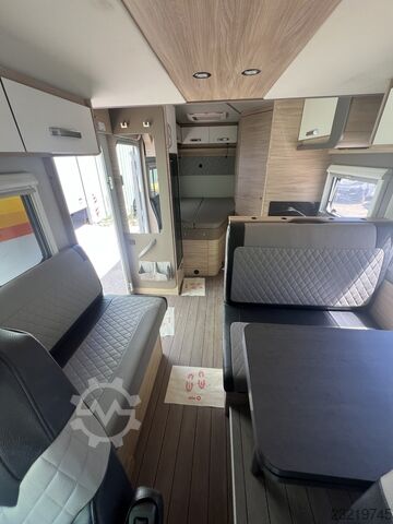 Félintegrált lakóautó Fiat Ducato Weinsberg Carasuite 650MF del 2024 | Automatico | Posti letto: 6
