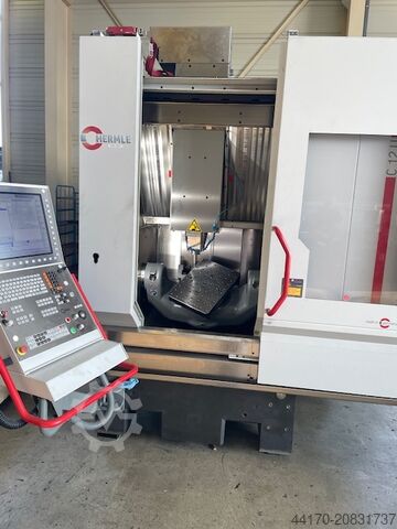 Universal-Bearbeitungszentrum Hermle C 12 U