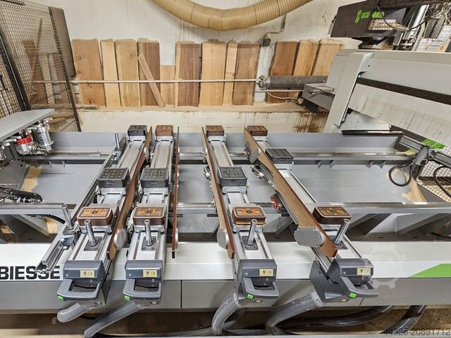 Machining centri sa tabelom konzola BIESSE ROVER A S 1325 UTS