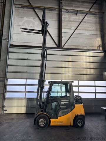 PB targoncák Jungheinrich TFG 425 S