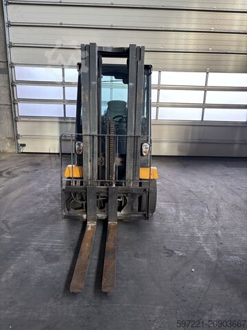 LPG-heftrucks Jungheinrich TFG 425 S Triplex 5.000 mm