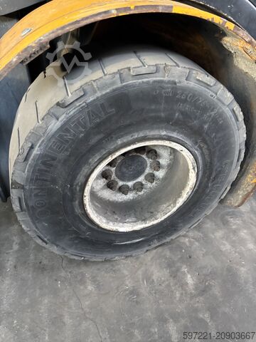 LPG-heftrucks Jungheinrich TFG 425 S Triplex 5.000 mm