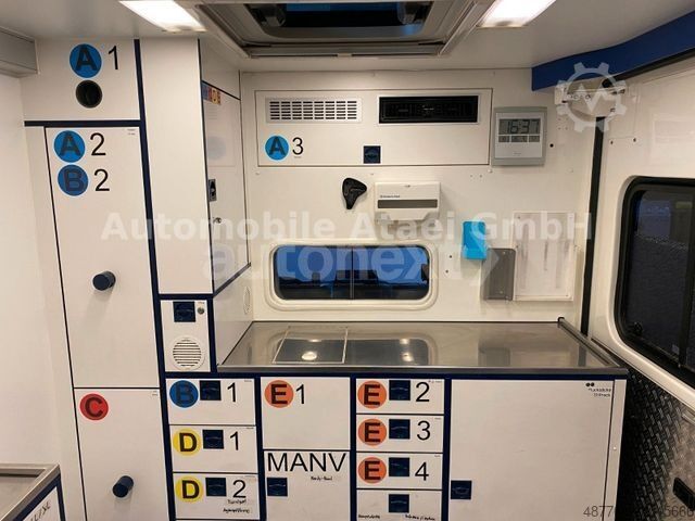 Brandweerwagen MERCEDES-BENZ Sprinter 518 CDI RTW *TOP ZUSTAND!* 7463