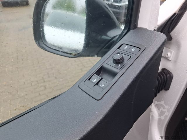 Minibus VOLKSWAGEN T6.1  9-Sitzer lang 4motion  1. Hand Klima