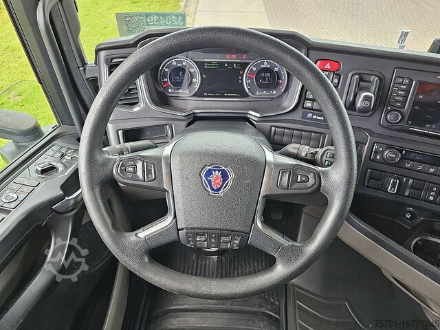 Standaard trekker SCANIA S450 SKIRTS 2X TANK RET.