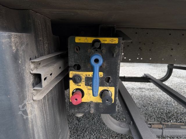 Hűtő félpótkocsi SCHMITZ CARGOBULL SKO 24/L - 13.4 Carrier Vector 1350 Lift