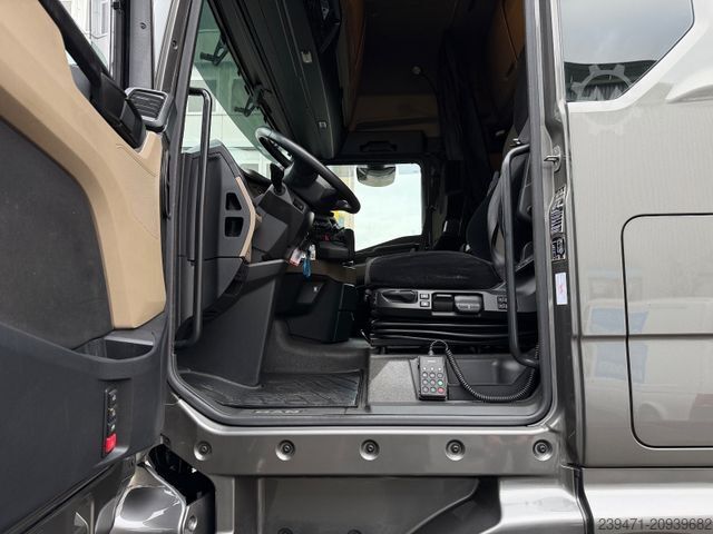 Standardni tegljač MAN TGX 18.510 4x2 XXL Retarder 2x Tank ACC Indiv.