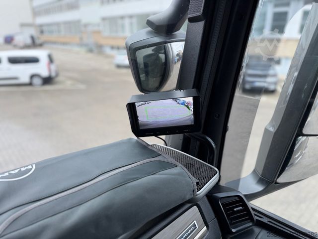 Standardni tegljač MAN TGX 18.510 4x2 XXL Retarder 2x Tank ACC Indiv.