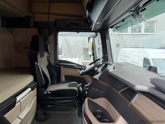 Standardni tegljač MAN TGX 18.510 4x2 XXL Retarder 2x Tank ACC Indiv.