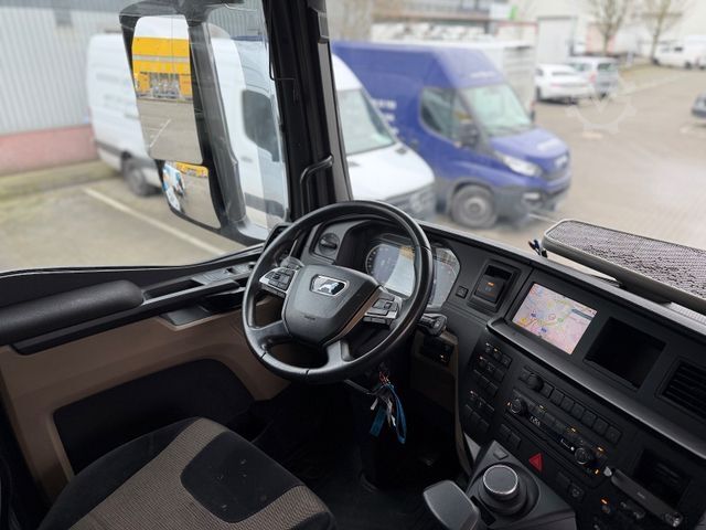 Standardni tegljač MAN TGX 18.510 4x2 XXL Retarder 2x Tank ACC Indiv.