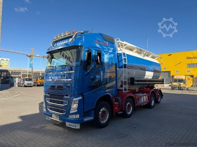 Saugwagen VOLVO FH 420 8x2 Silo Spitzer 2Kammer