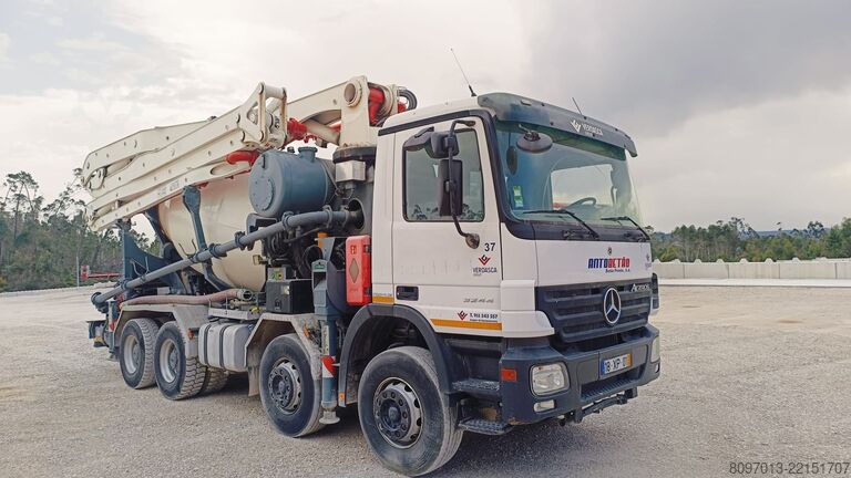 Caminhão betoneira - bomba Mercedes-Benz Actros 3244