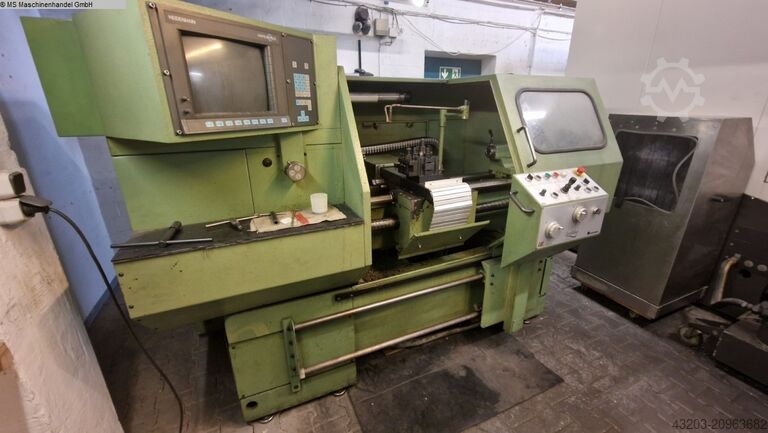 Drehmaschine - zyklengesteuert TOS HU-32 x 750