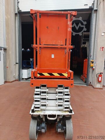 Elevador de tesoura JLG 2632ES