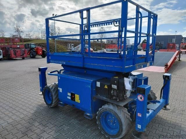 Elevador de tesoura SkyJack SJ6832 RTE