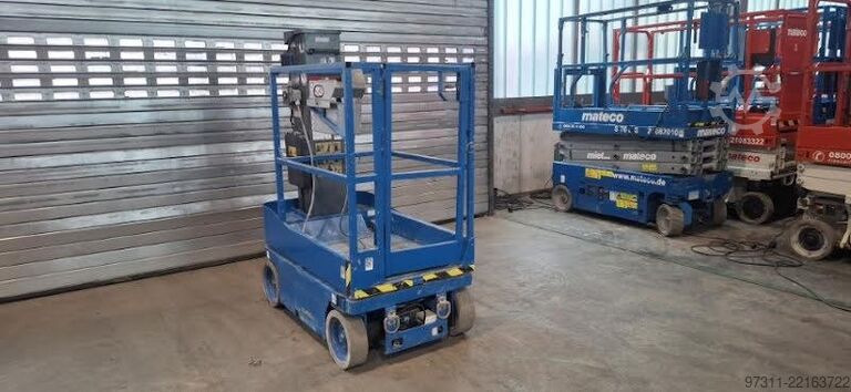 Plataforma elevatória SkyJack SJ12