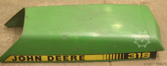 Bonnet John Deere 318