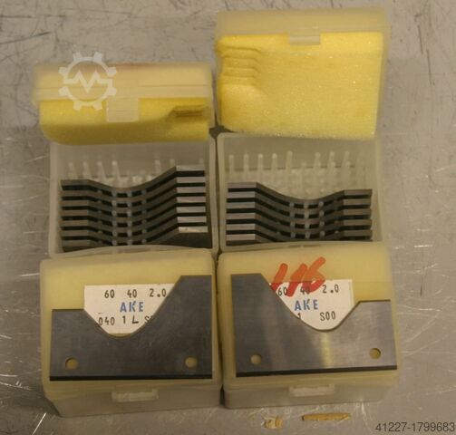 23 τεμάχια αναστρέψιμες πλάκες για ξυλοφρέζα AKE 040 1 S00