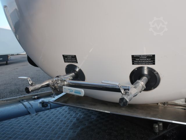 Tanker semitrailer Magyar 3 Kammer Lebensmitteltank Heizung Drucktank 32 m³