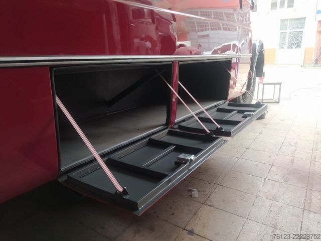 Minibus  Berna Adler mit Frech Hoch Sissach Aufbau Cabrio