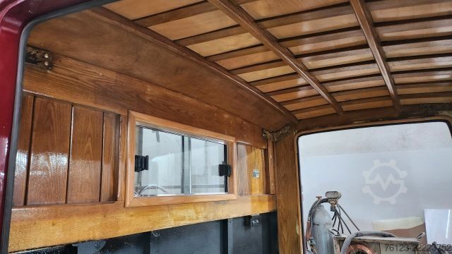 Minibus  Berna Adler mit Frech Hoch Sissach Aufbau Cabrio