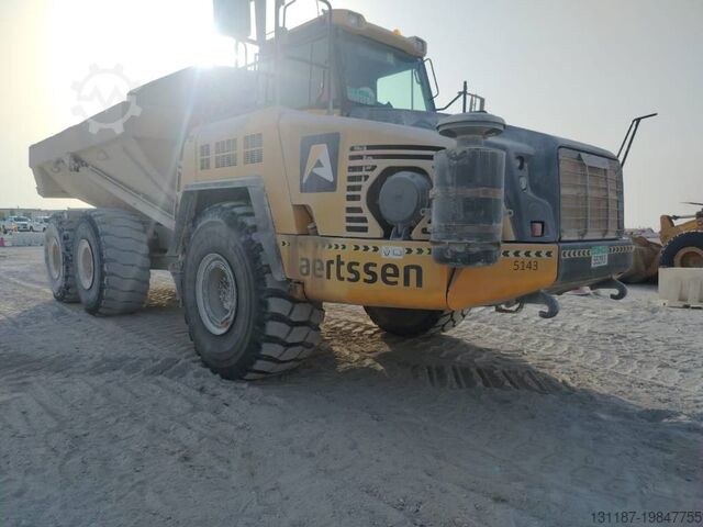 Dumpertruck Komatsu HM400-3R (4 pieces available in Abu Dhabi)