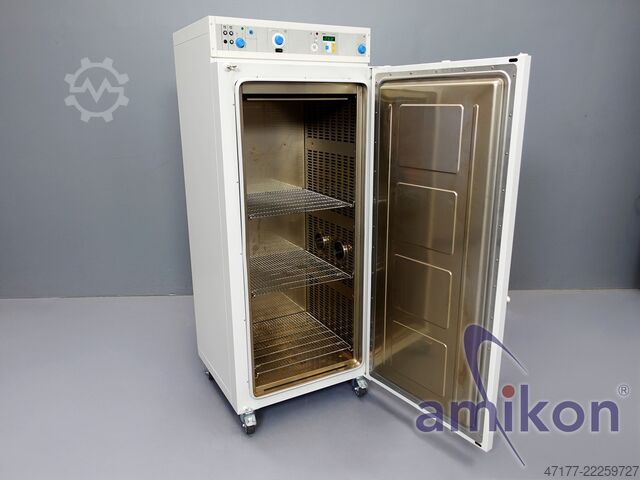 Sušicí skříň / ohřívací skříň Thermo Scientific Vötsch UT 6420 300 °C