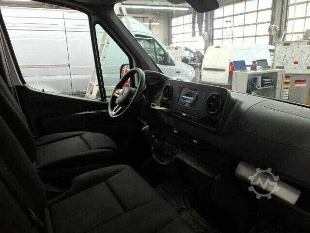 Koelwagen met geïsoleerde laadbak Mercedes-Benz Sprinter 316 CDI Hochdach Kühler Frischedienst