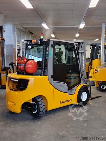 Μπροστινός φορτωτής υγραερίου Jungheinrich TFG 425s - Service Neu - VW Motor - Garantie