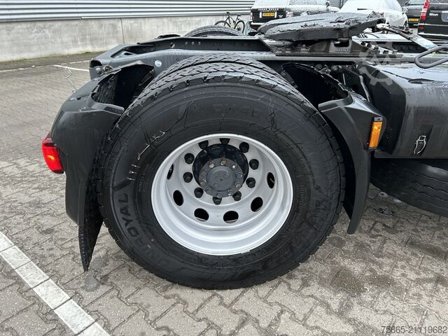 Standard-SZM DAF CF 330 FT / Sleeper Cab / 616 dkm / NL Truck