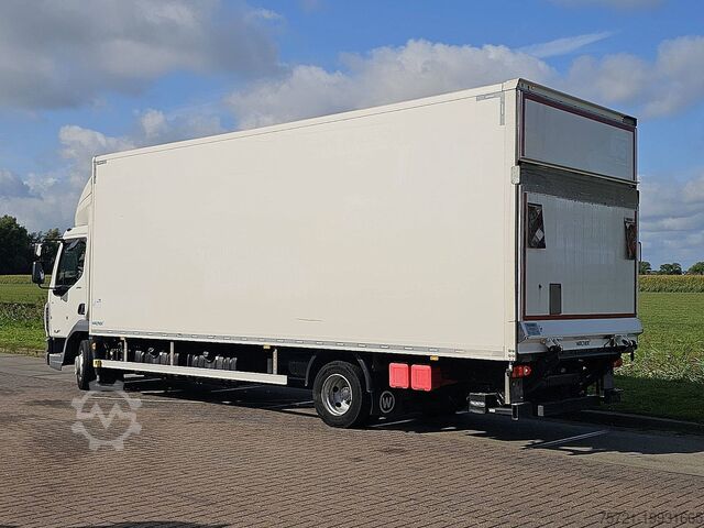 Gesloten bak DAF LF 210 7.49T LIFT NAVI CAM.