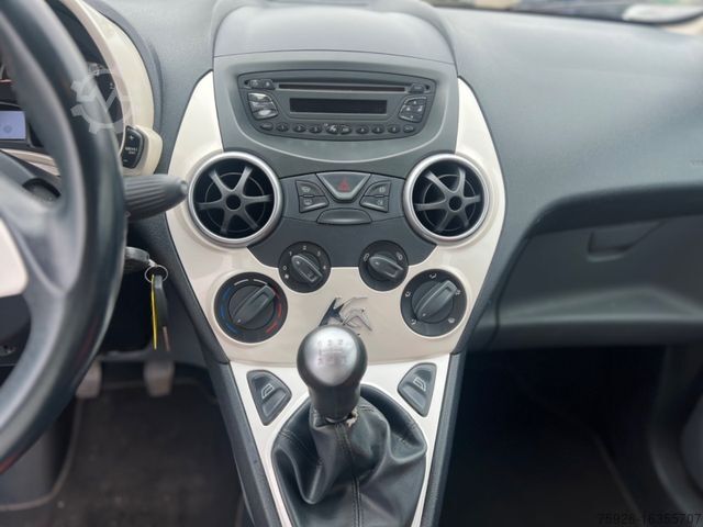 Fourgon FORD Ka Titanium 1,2 *Erstbesitz*Klima*Sitzheizung*