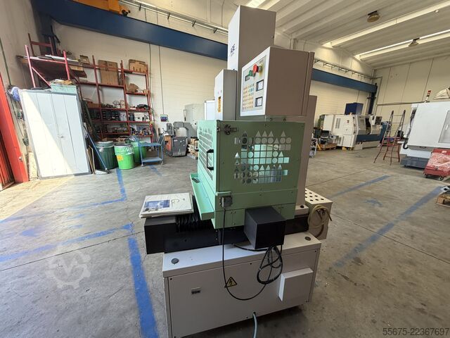 Macchina microforatrice edm cnc AGIE AGIEDRILL SD1