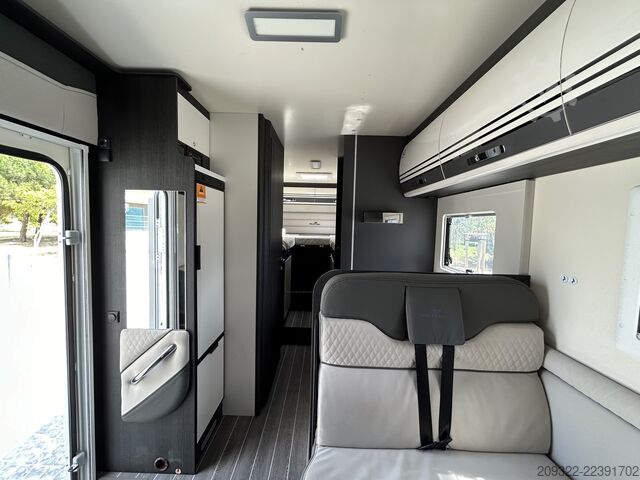 Camper Roller Team Kronos 284M | Ford Transit 2.0 TDCi 165 CV Automatico | 5 Posti