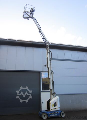 Telescoophoogwerker met verticale mast JLG TOUCAN 12E