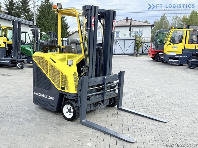 Carrello elevatore a 4 direzioni Combilift C3000CB GAS TRIPLEX 4900 POSITIONER TOP1
