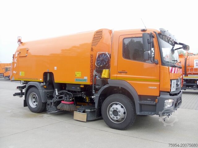 Sweeper Mercedes-Benz Atego 1323 LKO 4x2 / Themis S7B