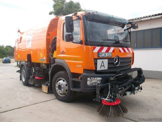 Sweeper Mercedes-Benz Atego 1323 LKO 4x2 / Themis S7BWS