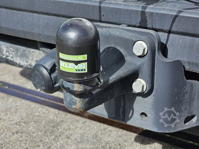 Bestelauto VOLKSWAGEN CRAFTER 35 2.0 L3H3 140Pk Automaat!